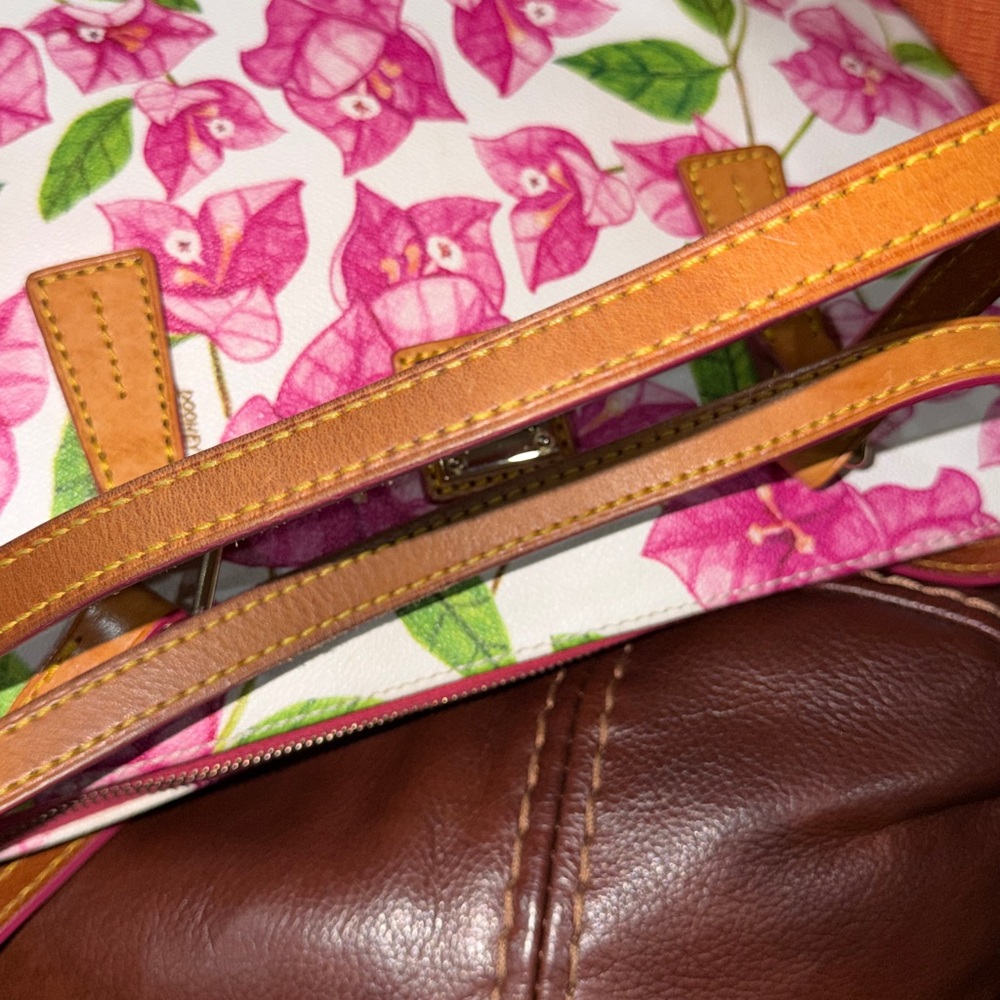 SOLD🔥🔥🔥Dooney & Bourke Pink Floral Zip Top Tote Shoulder Bag - Picture 13 of 14